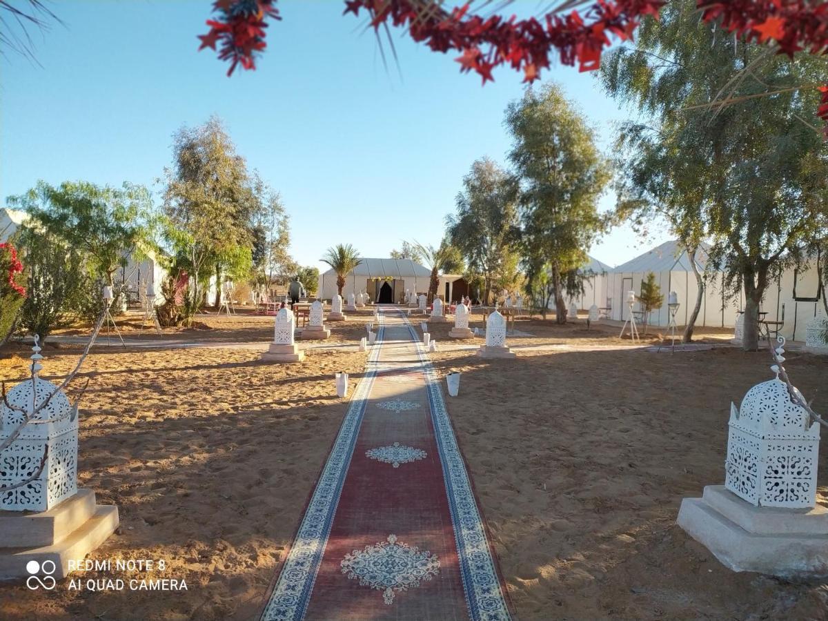 Desert Experience Glamping Hotell Merzouga Exteriör bild