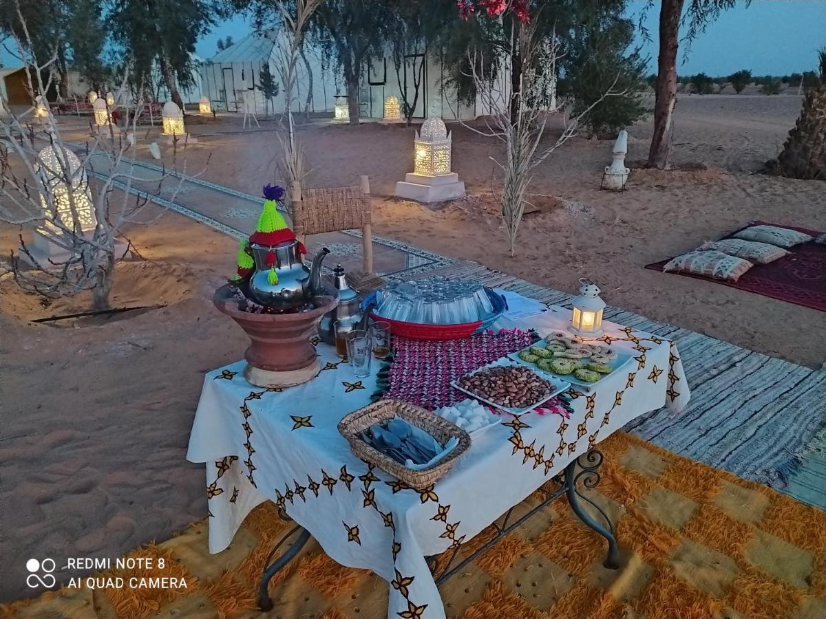 Desert Experience Glamping Hotell Merzouga Exteriör bild